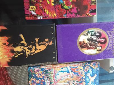 Colección de CDs y casetes