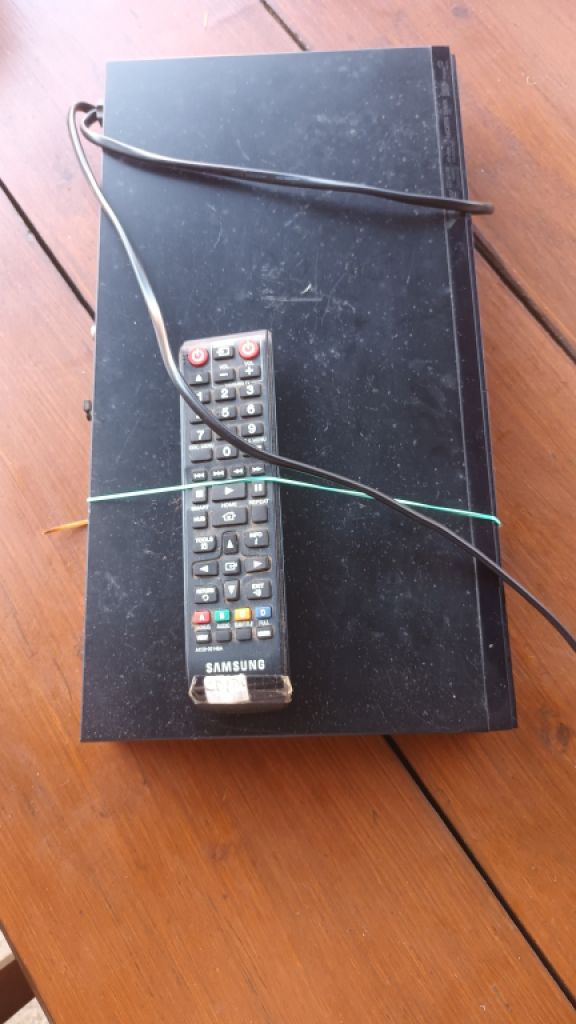 CD und DVD Player ----  Blu Ray  SAMSUNG günstig abzugeben