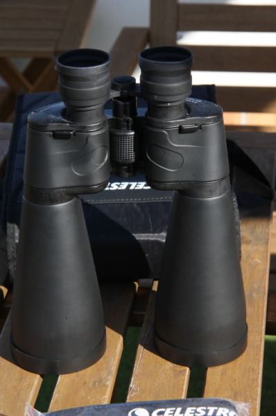 CELESTRON binoculars "Cometron" 12x70, field of view 4.6°, weight approx. 1.4 kg, suitable for eyeglass wearers