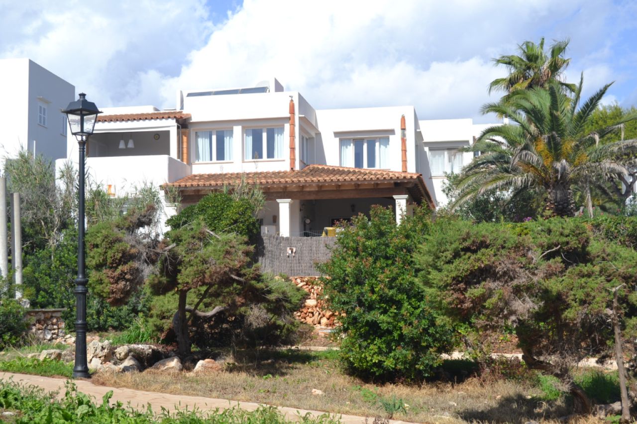 Chalet in 1. Sea line Cala Dor/Es Forti.Sale directly by owner