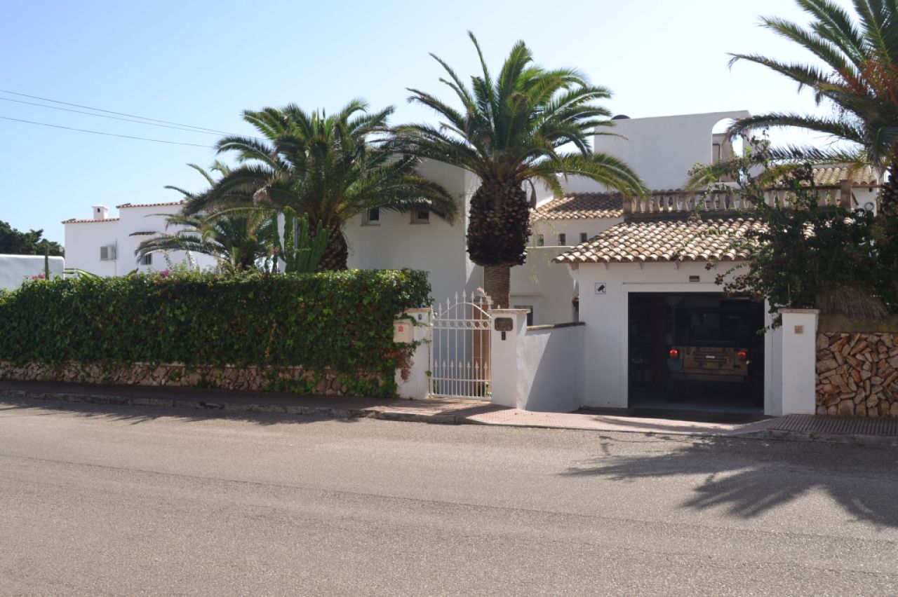 Chalet in 1. Sea line Cala Dor/Es Forti.Sale directly by owner