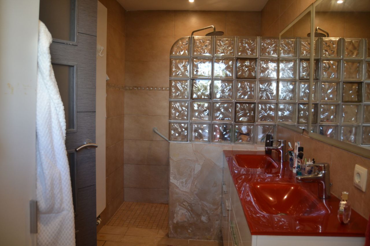 Chalet in 1. Sea line Cala Dor/Es Forti.Sale directly by owner