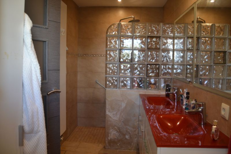 Chalet in 1. Sea line Cala Dor/Es Forti.Sale directly by owner