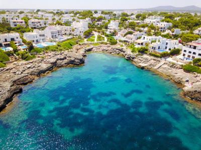 Chalet in 1. Sea line Cala Dor/Es Forti.Sale directly by owner