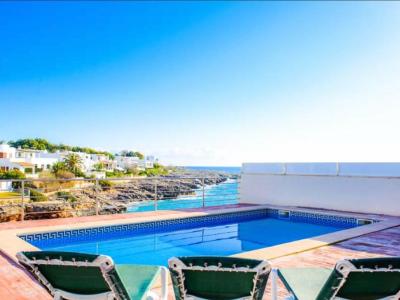 Chalet mit Ferienlizenz in 1. Küstenlinie in Cala Dor-- CH 50 a