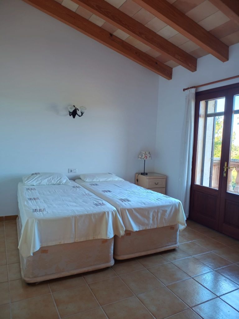 Chalet with Pool and Guest House in Felanitx