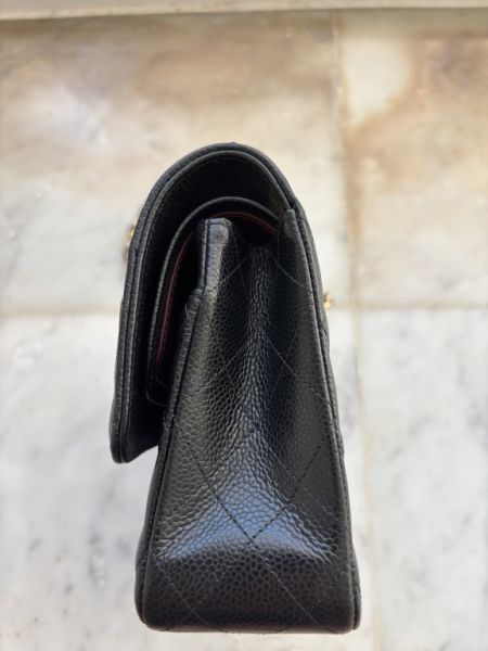 CHANEL Classic Flap Bag Medium