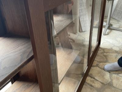 Charmante Hausbar mit 2 Barhockern & Spiegel – rustikal, dekorativ, sofort nutzbar