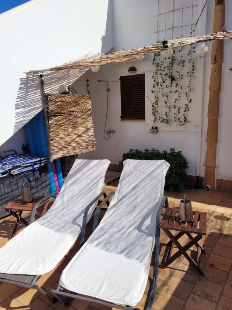 Charmantes Ferienhaus mit Dachterrasse & Meerblick auf Mallorca