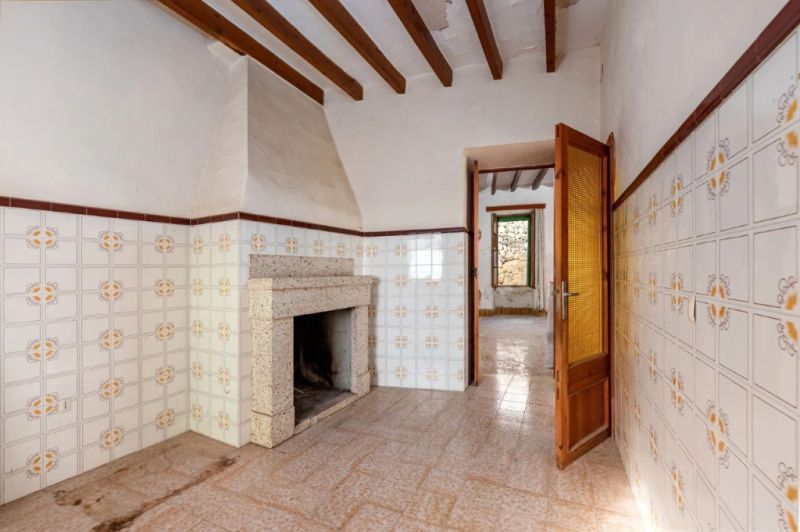 Encantadora casa en la ciudad con proyecto de renovación y vistas de ensueño en Selva