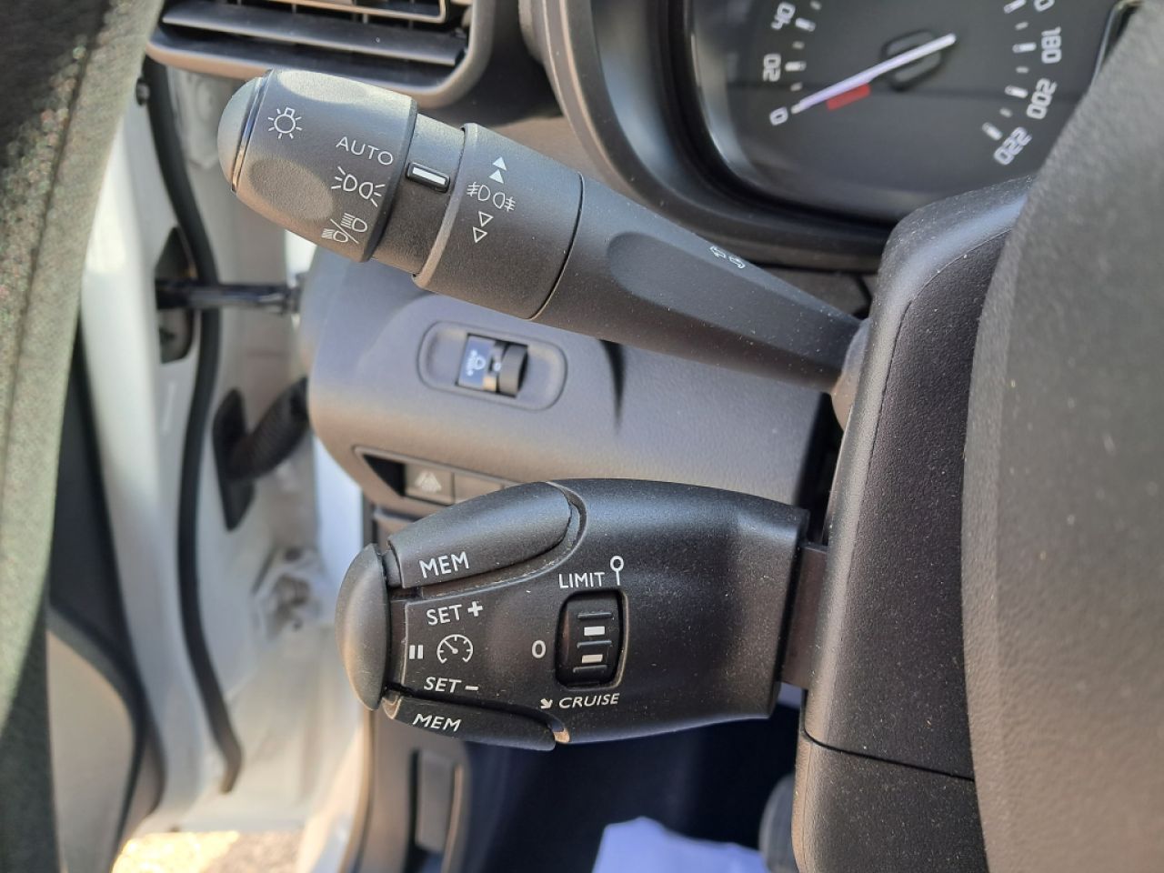 Citroen Berlingo Combi Live M 1.5Bhdi 102Cv 4p