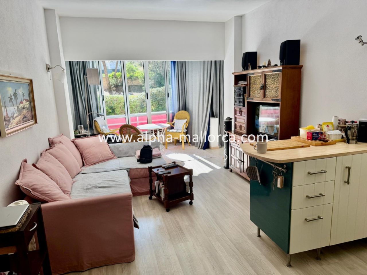 COSTA DE LA CALMA: Komplett sanierte ERDGESCHOSS-WOHNUNG mit 1 SZ in ruhiger Hausgemeinschaft