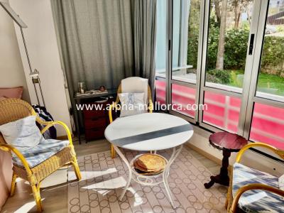 COSTA DE LA CALMA: Komplett sanierte ERDGESCHOSS-WOHNUNG mit 1 SZ in ruhiger Hausgemeinschaft