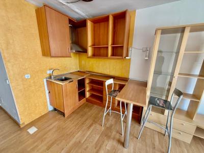 COSTA DE LA CALMA (SANTA PONSA): Renovierungsbedürftiges Studio fussläufig zum Strand