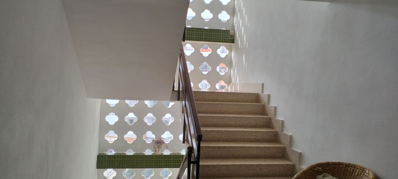 COSTA DE LA CALMA (SANTA PONSA): Renovierungsbedürftiges Studio fussläufig zum Strand