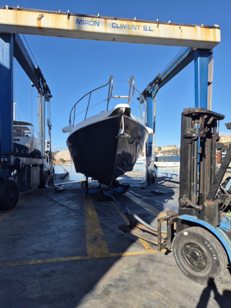 Cranchi 39 Endurance - Lista para la temporada - con amarre en el SO de Mallorca, en perfecto estado