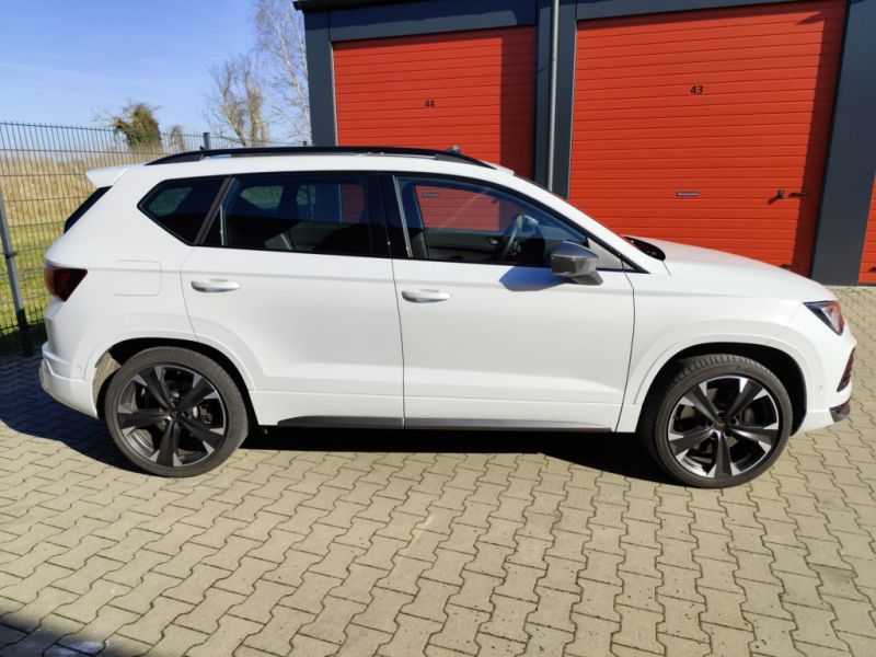 Cupra Ateca 2.0TSI 300PS EZ08/2023 1.Hand Panoramadach AnhängerkupplungBEATS Kamera360