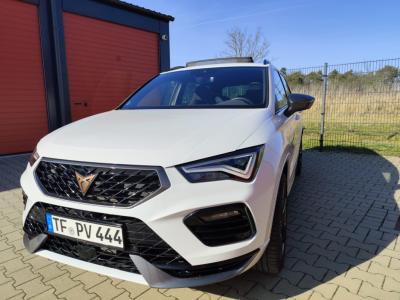 Cupra Ateca 2.0TSI 300PS EZ08/2023 1.Hand Panoramadach AnhängerkupplungBEATS Kamera360