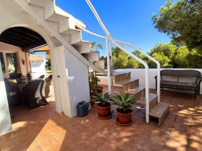 Dachgeschosswohnung mit Meer- und Bergblick in Cala d’Or