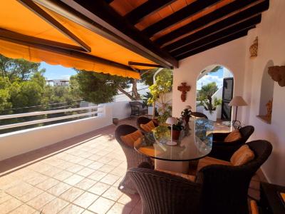 Dachgeschosswohnung mit Meer- und Bergblick in Cala d’Or