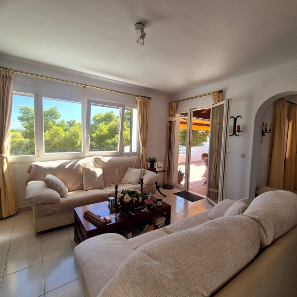 Dachgeschosswohnung mit Meer- und Bergblick in Cala d’Or