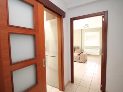 Dachwohnung mit Terrasse auf Garagengeschoss und Abstellraum