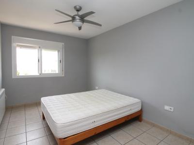 Dachwohnung mit Terrasse auf Garagengeschoss und Abstellraum