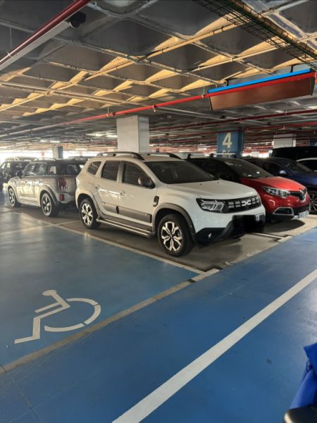 Dacia Duster solo 8.000 km, como nuevo, ubicación Mallorca