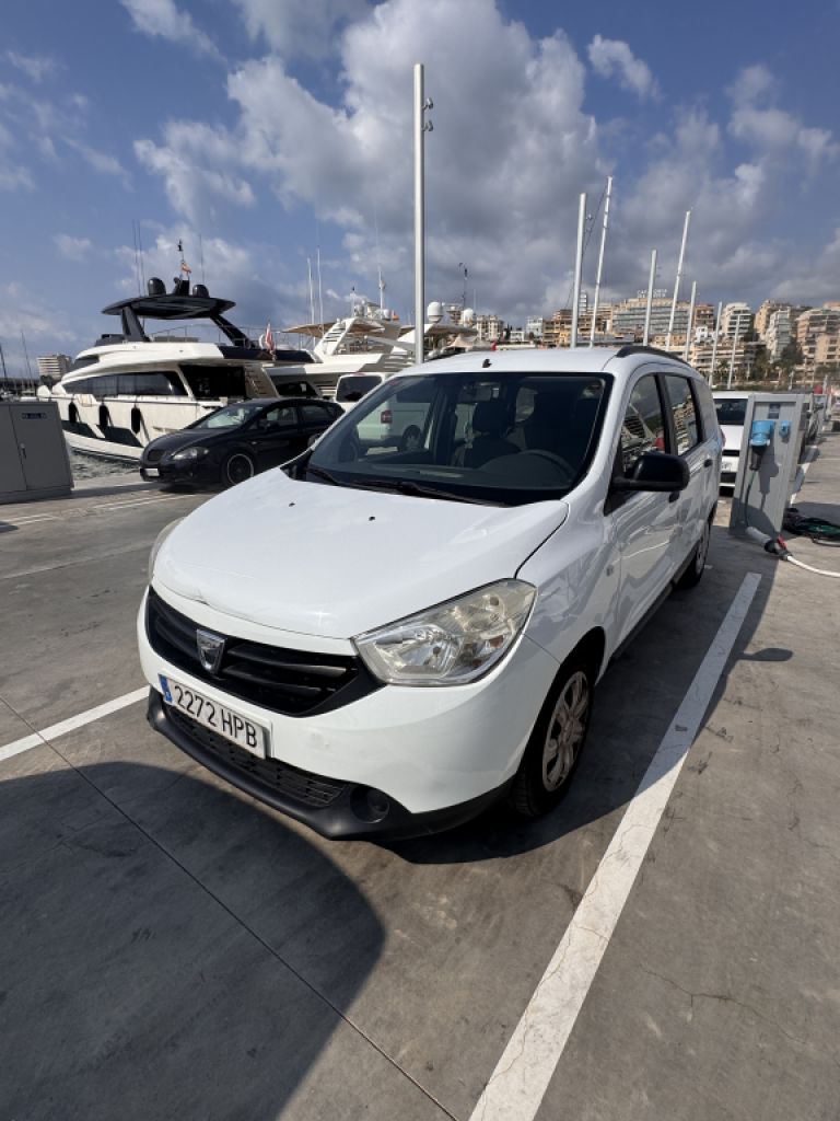 Dacia Lodgy 2013