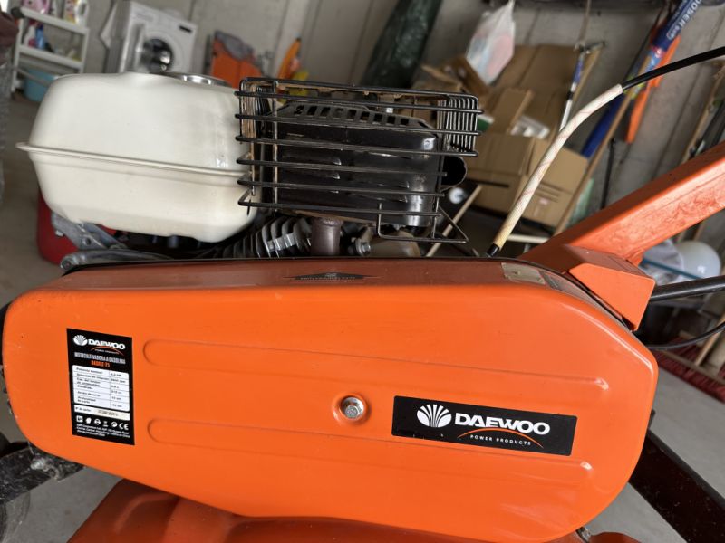 Daewoo Motor Fräse Honda Motor !