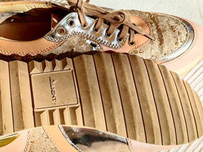 Damen, Pailletten-Sneaker kombinieren Roségold, Beige- und Metallic-Töne, Gr. 38