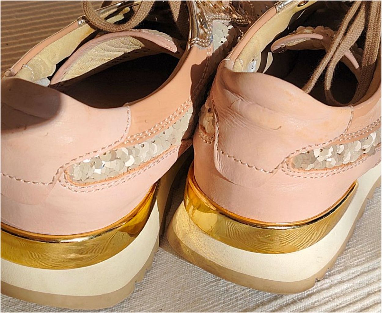 Damen, Pailletten-Sneaker kombinieren Roségold, Beige- und Metallic-Töne, Gr. 38