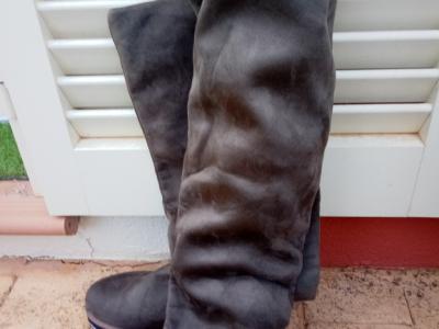 Damenstiefel Kunstwildleder Gr.40 mit Keilabsatz moosgrün
