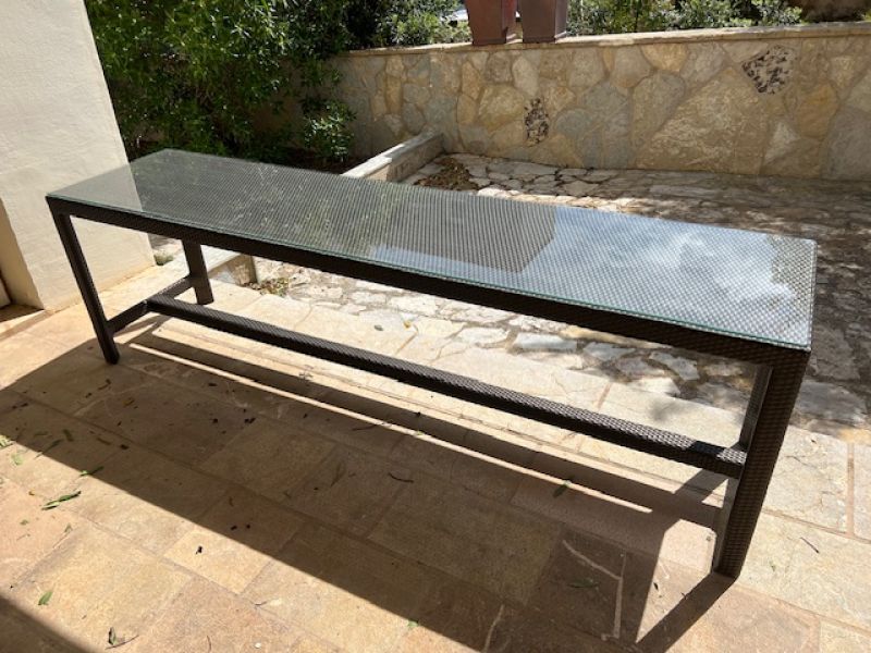 DEDON rattan-glass  table 1a like new