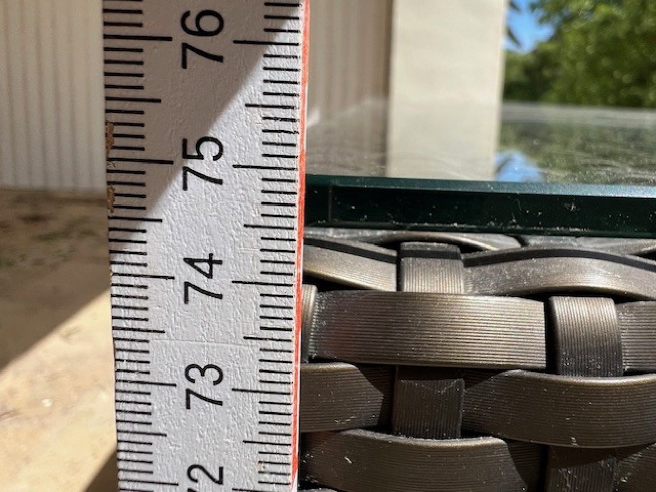 DEDON rattan-glass  table 1a like new