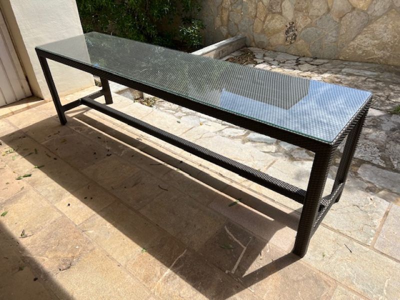 DEDON rattan-glass  table 1a like new