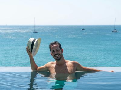 Dein „Mallorca Zero“ Pool-Service-Web-Angebot: Glasklare Sichtbarkeit für Dein Business