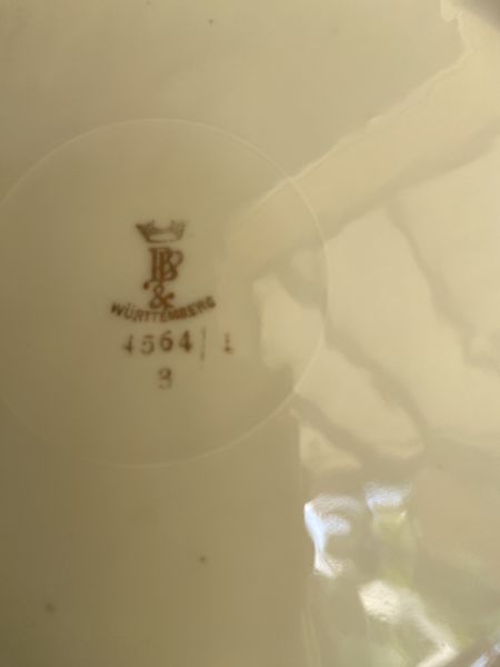 Decorative dessert plates from the 1950s