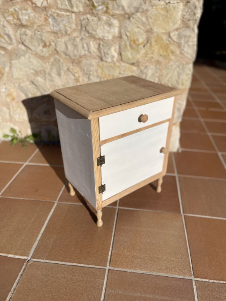 Dekorativer Nachtisch 46x31x57 cm natur/weiss