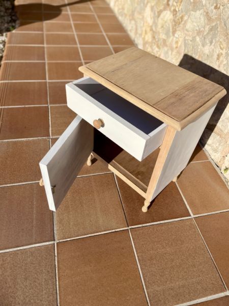 Dekorativer Nachtisch 46x31x57 cm natur/weiss