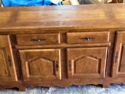 Dekoratives grosses Sideboard