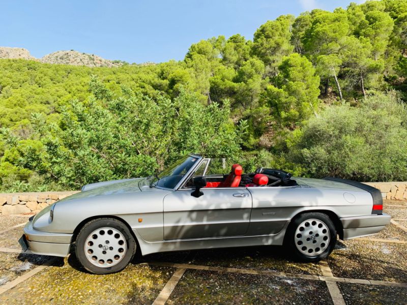 Der ikonische klassische ALpha Spider 1986 zu verkaufen