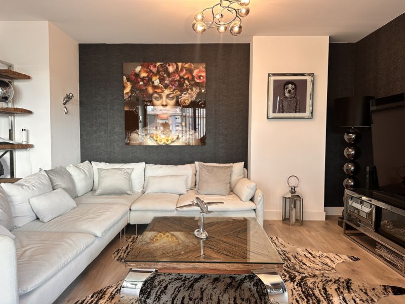 Designer corner sofa - beige for sale in Palma