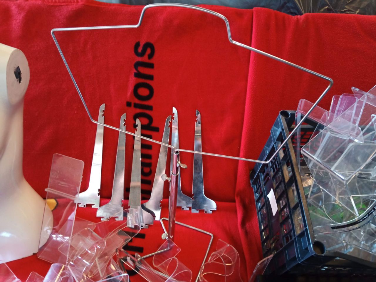 Tienda de diseño Equipo zapatería Boutique estantes y accesorios de acero inoxidable Existencia idea