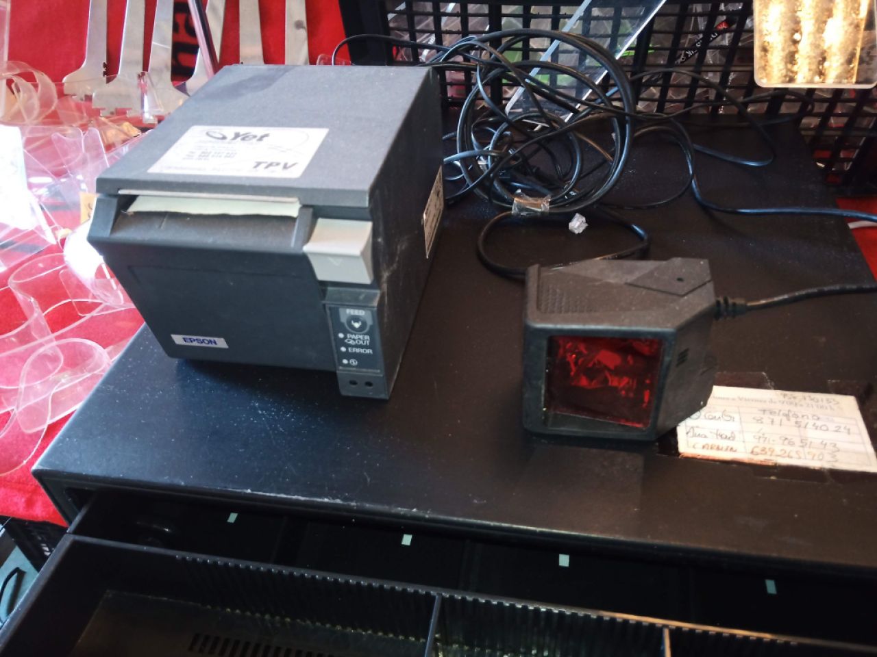 Tienda de diseño Equipo zapatería Boutique estantes y accesorios de acero inoxidable Existencia idea