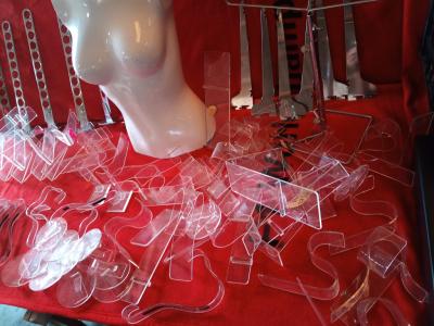 Tienda de diseño Equipo zapatería Boutique estantes y accesorios de acero inoxidable Existencia idea