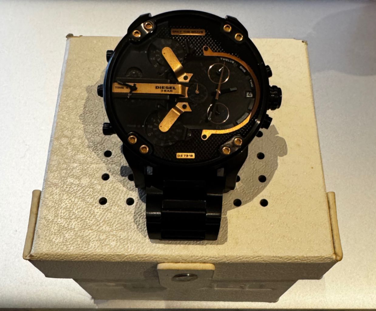 Diesel men's wristwatch