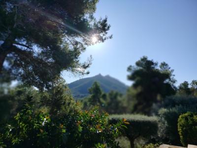 Directamente del propietario - Un sueño a los pies de Sant Salvador – La finca con vistas al mar