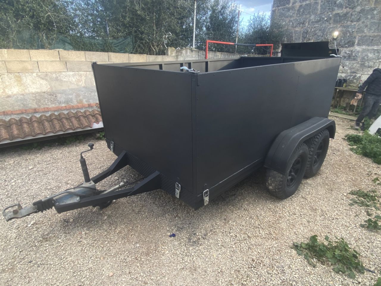 Double axle trailer