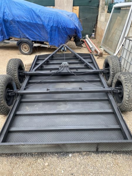 Double axle trailer